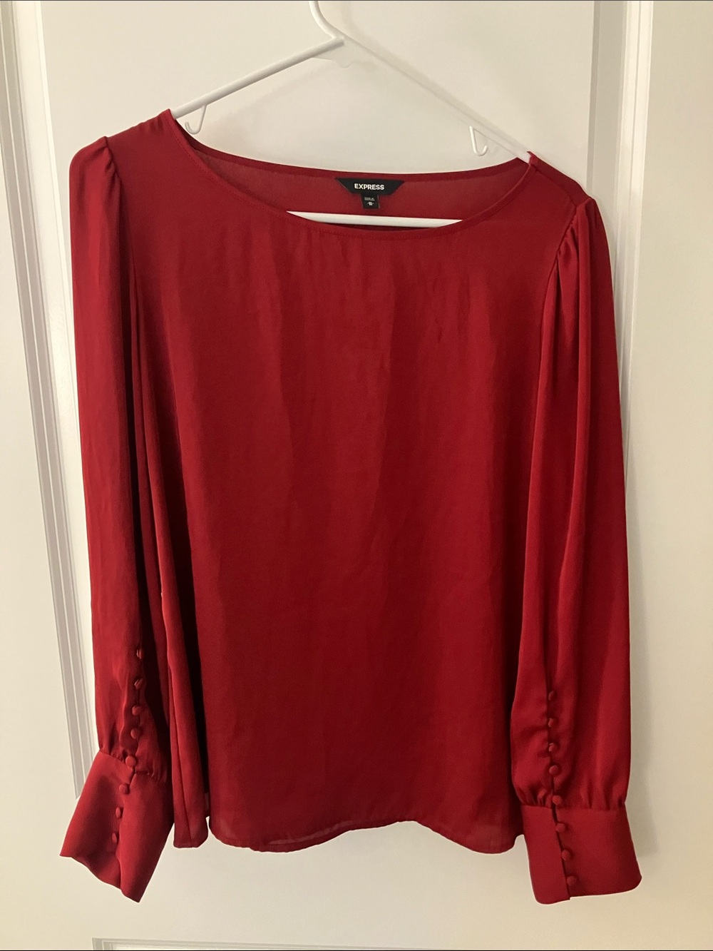 Express Women's Red Long-Sleeve Button-Cuff Blouse
